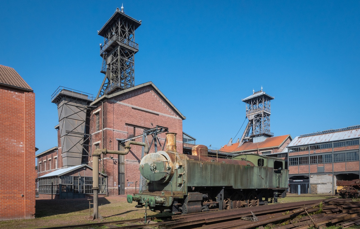 <p>The Mining History Centre at Lewarde, near Douai, France, offers wide-ranging insights into the fascinating economic, technical and social aspects of the formerly vast mining industry in the Nord-Pas-de-Calais region, and the impacts of the Great War on the pits as many were badly damaged, severly affecting the economy of the area and the country.</p>