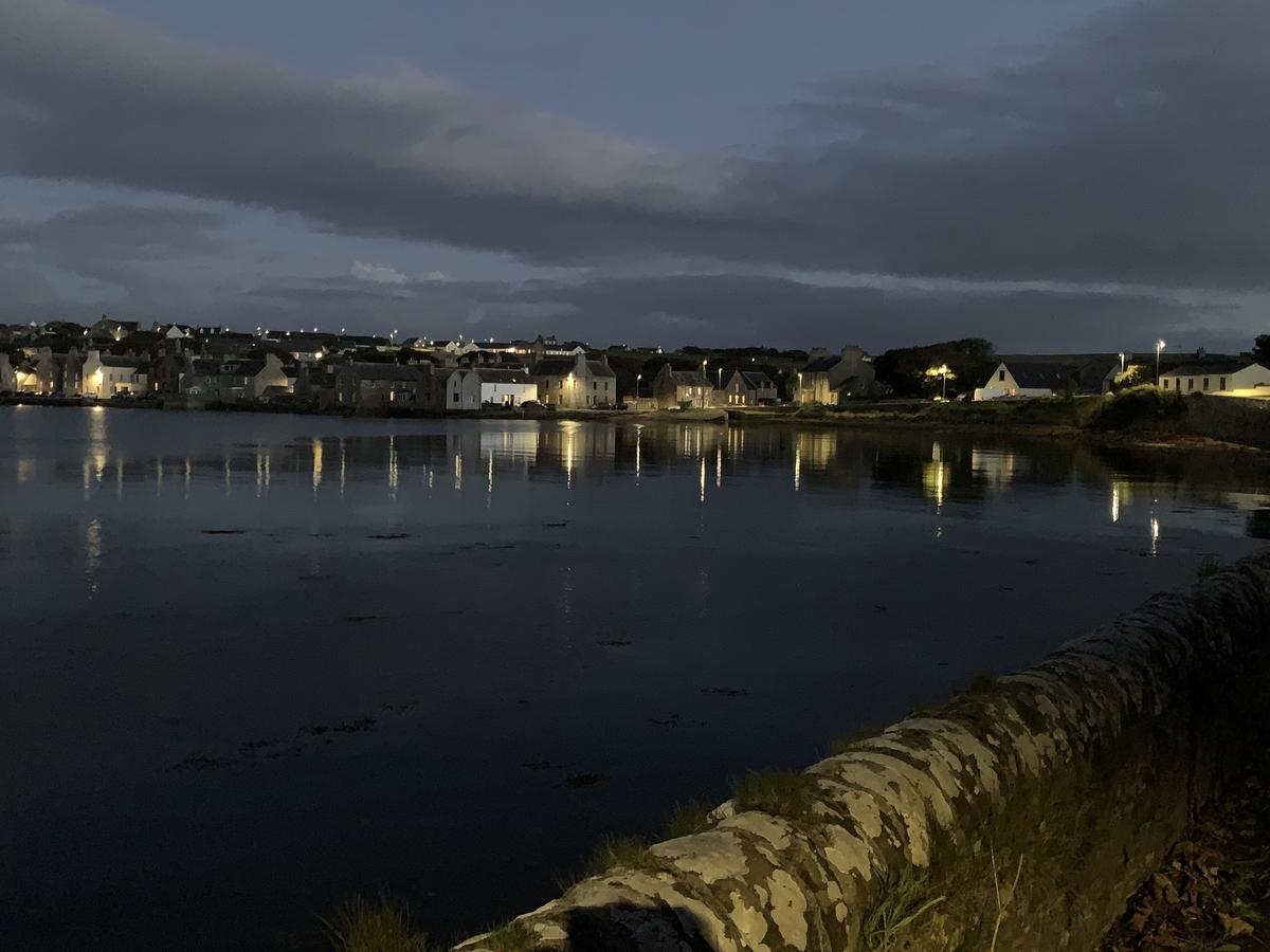 <p>St Margaret's Hope at night.</p>