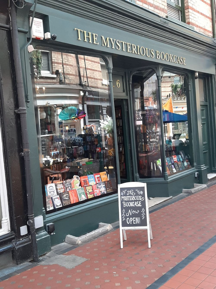 Summer Signing Session at The Mysterious Bookcase