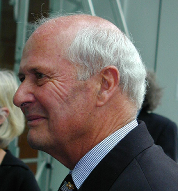Sir Brian Barratt Boyes pioneered infant and neonatal heart surgeon in Auckland New Zealand by applying the Kyoto technique of deep hypothermic circulatory arrest