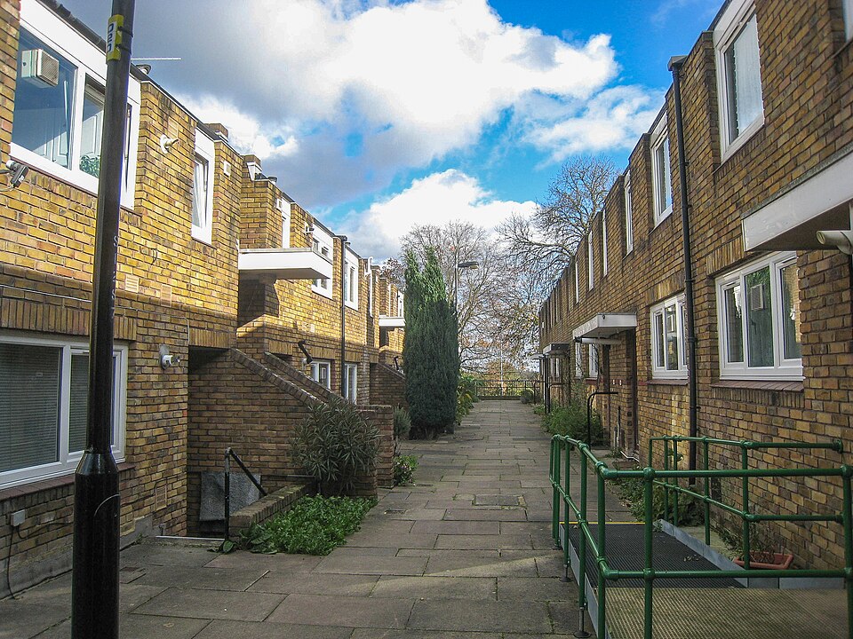 Cressingham Gardens, Lambeth